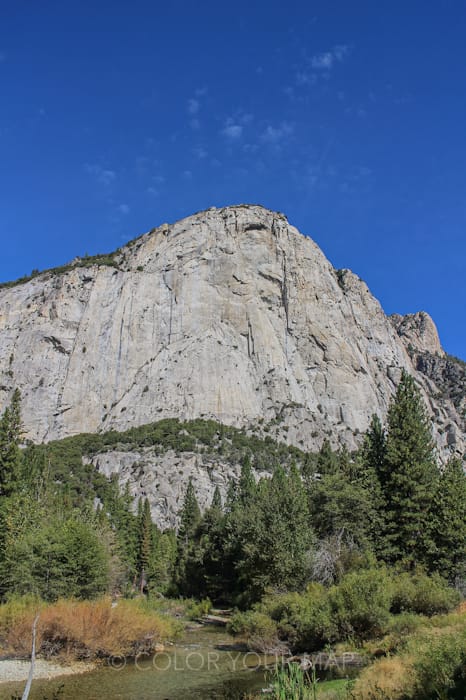 キングスキャニオン国立公園を奥に進むとあるZumwalt Meadow（ズムウォルト・メドウ）トレッキング