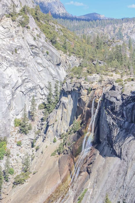 Vernal Fall and Nevada Fall Trails（バーナル滝とネバダ滝）トレイル