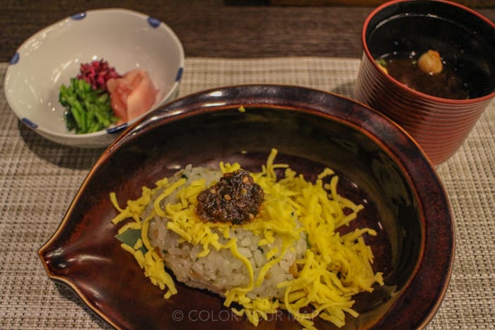 うぶや夕食のごはんと止め椀